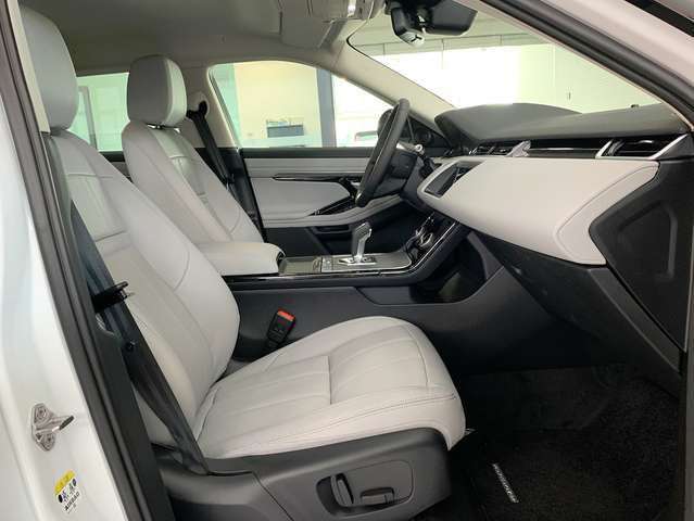 Left hand drive car LANDROVER RANGE ROVER EVOQUE (01/04/2019) - 